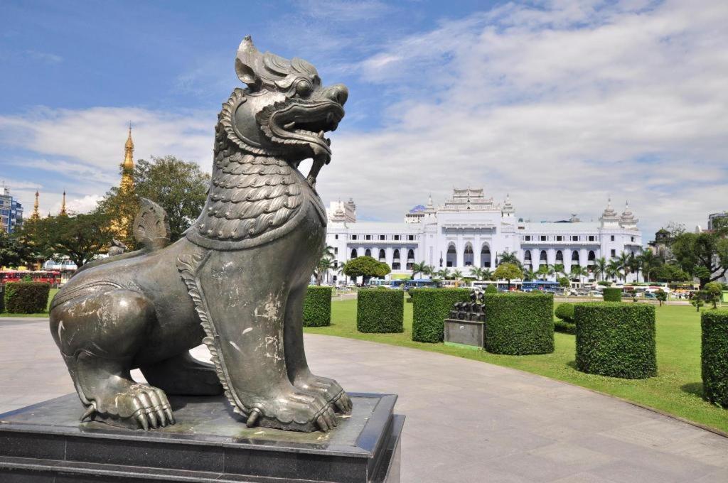 Jasmine Palace Rangun Zewnętrze zdjęcie