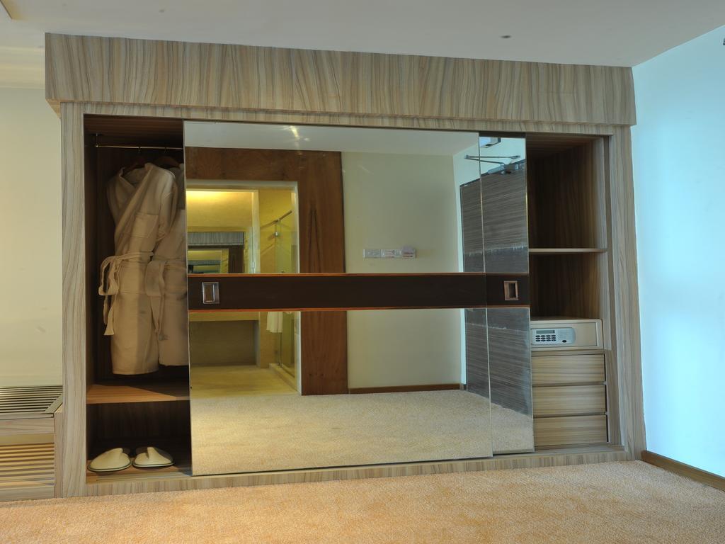 Jasmine Palace Rangun Zewnętrze zdjęcie