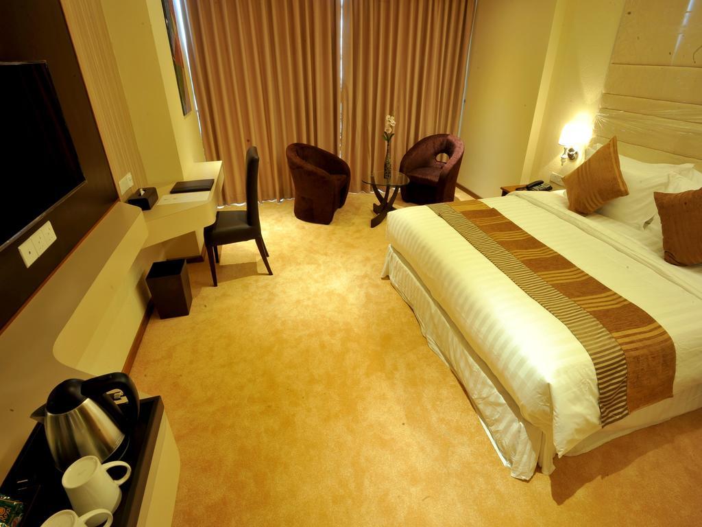 Jasmine Palace Rangun Pokój zdjęcie