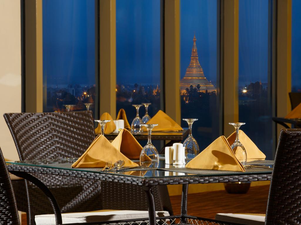 Jasmine Palace Rangun Zewnętrze zdjęcie